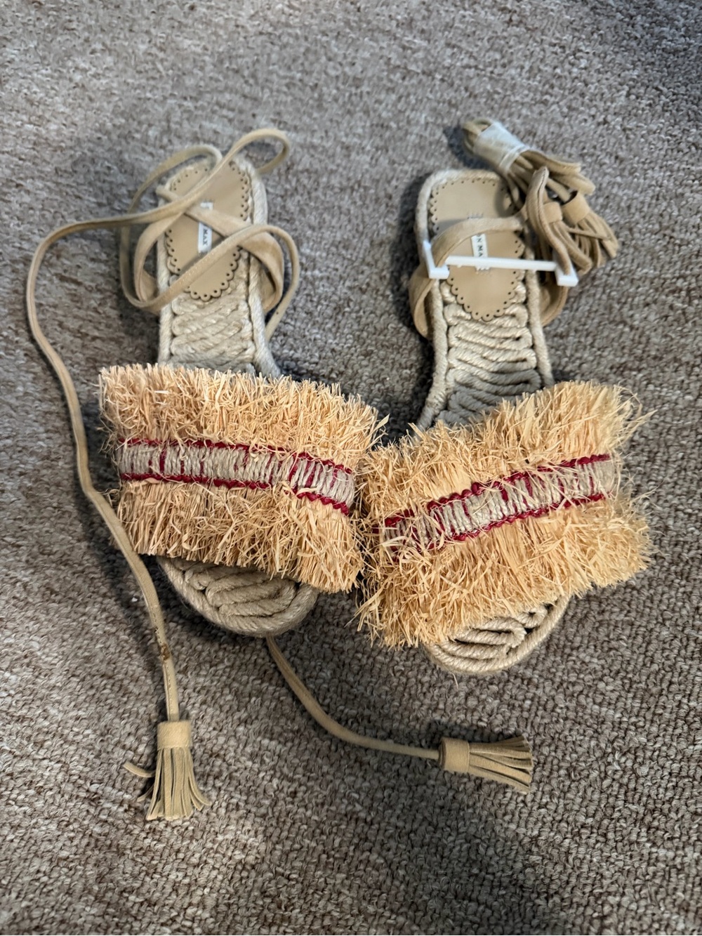 LEON MAX “Validity” Lace-Up Fringe Sandal in Natural, size 6 M, NWOT